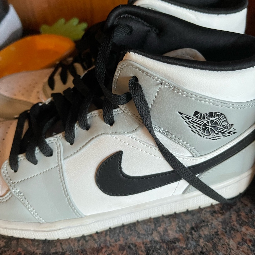 Nike Air Jordan Gray Fog sneakers